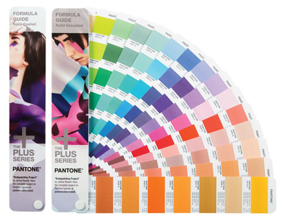 [465E] GUIA DE COLORES PANTONE PLUS FORMULA GUIDE INCLUYE INDICE DE COLORES Y ACCESO WEB DE PANTONE PARA DISEÑO